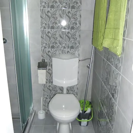 Ancsi Apartmanhaz Balatonlelle Exterior photo
