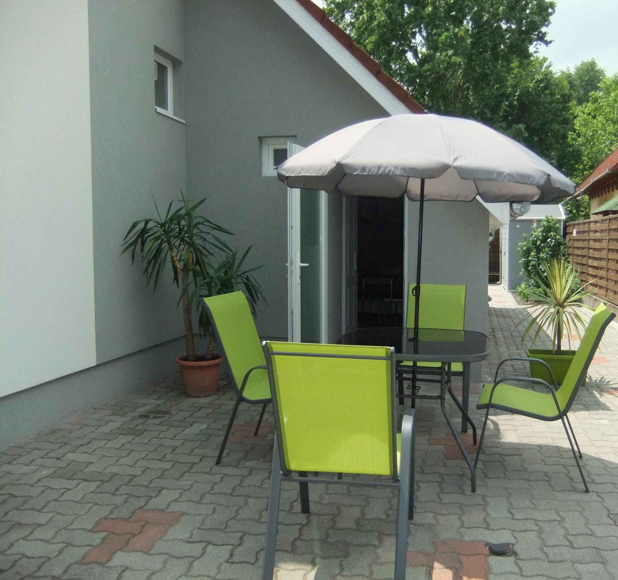 Ancsi Apartmanhaz Балатонлелле